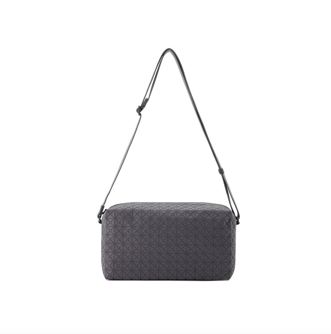ISSEY MIYAKE Saddle one tone斜揹袋(團購) - jbh852