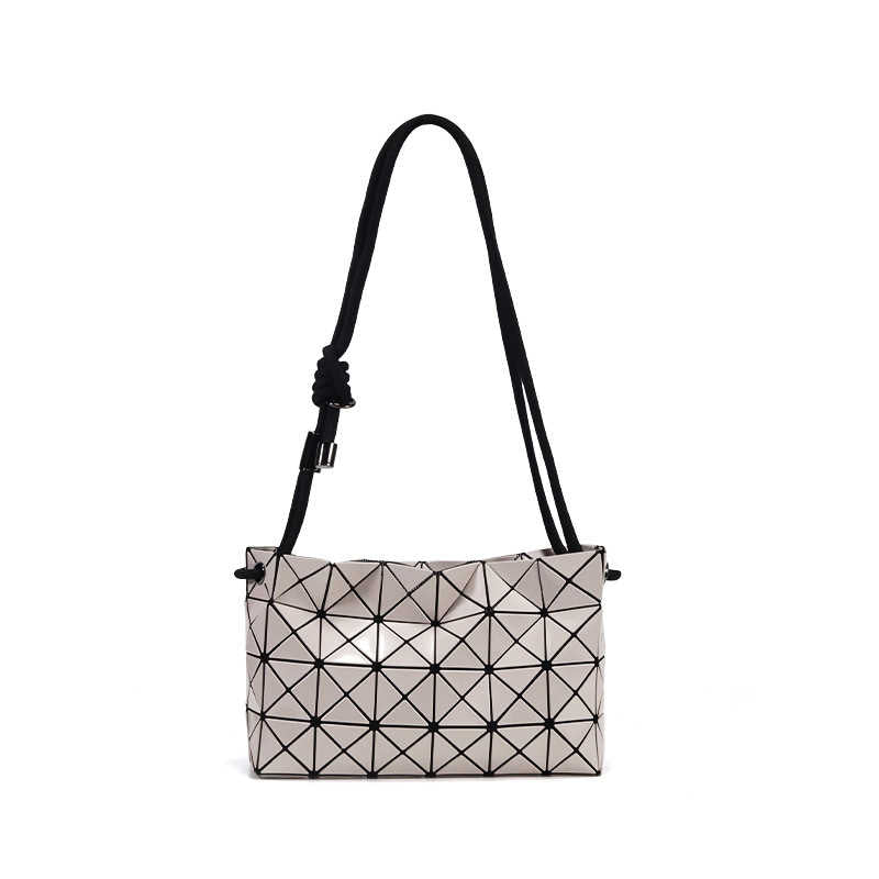 ISSEY MIYAKE LOOP斜揹袋(團購) - jbh852
