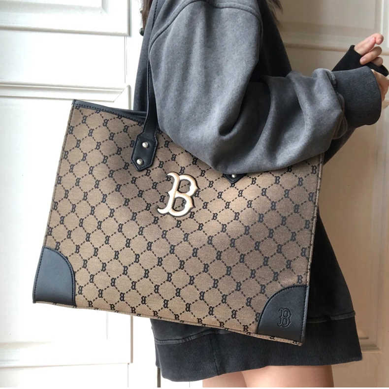 MLB可上膊toto bag連細袋(團購) - jbh852