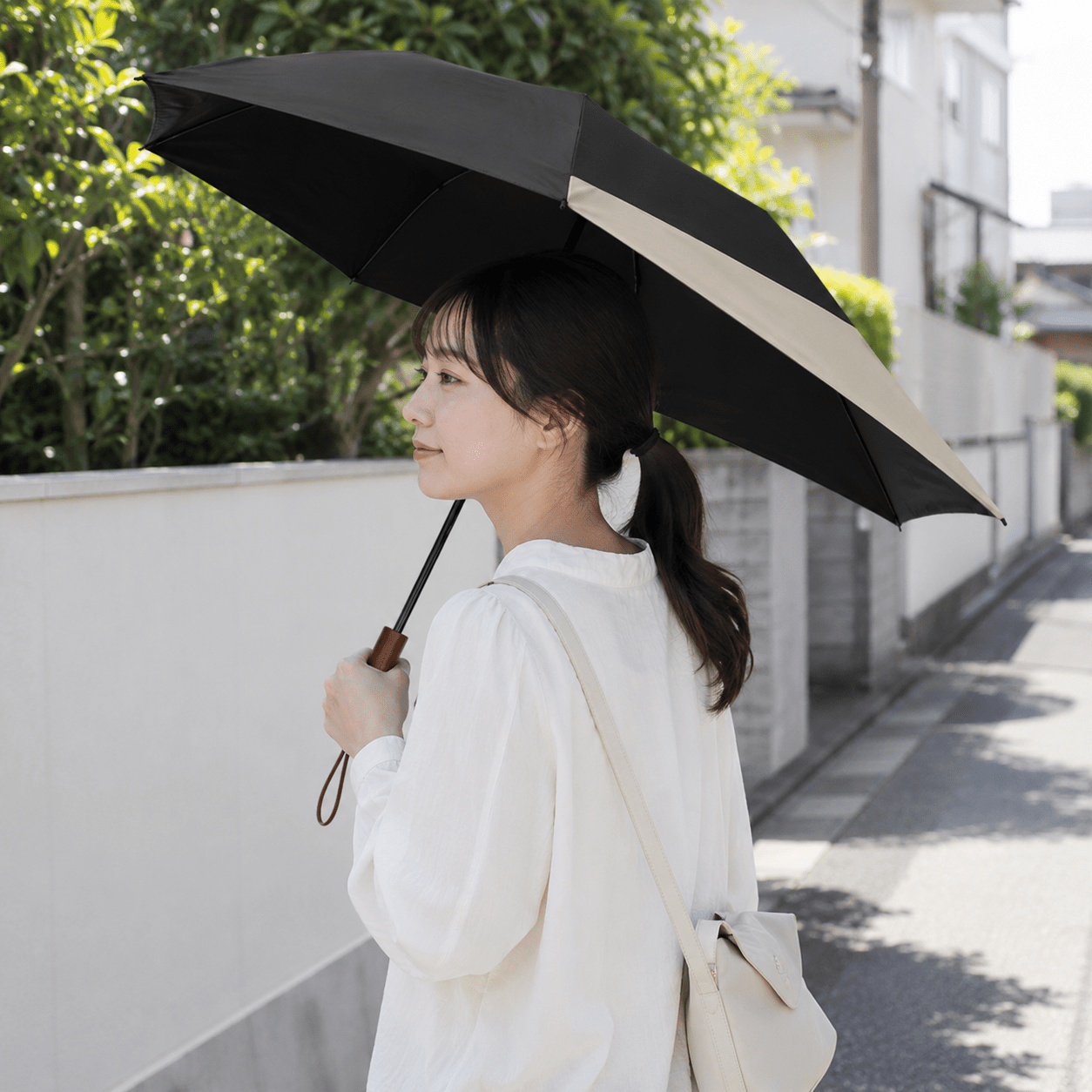 AOSUOS燕尾設計輕量三摺晴雨傘(團購) - jbh852