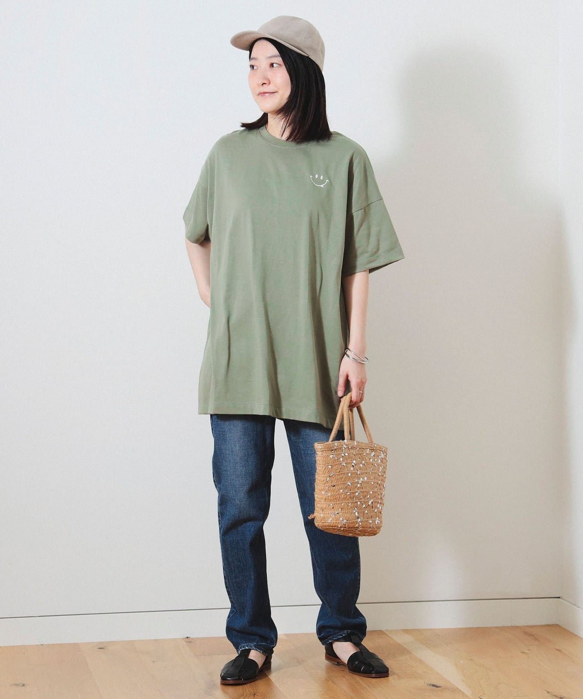 Beams 笑臉公仔 T - shirt(團購) - jbh852